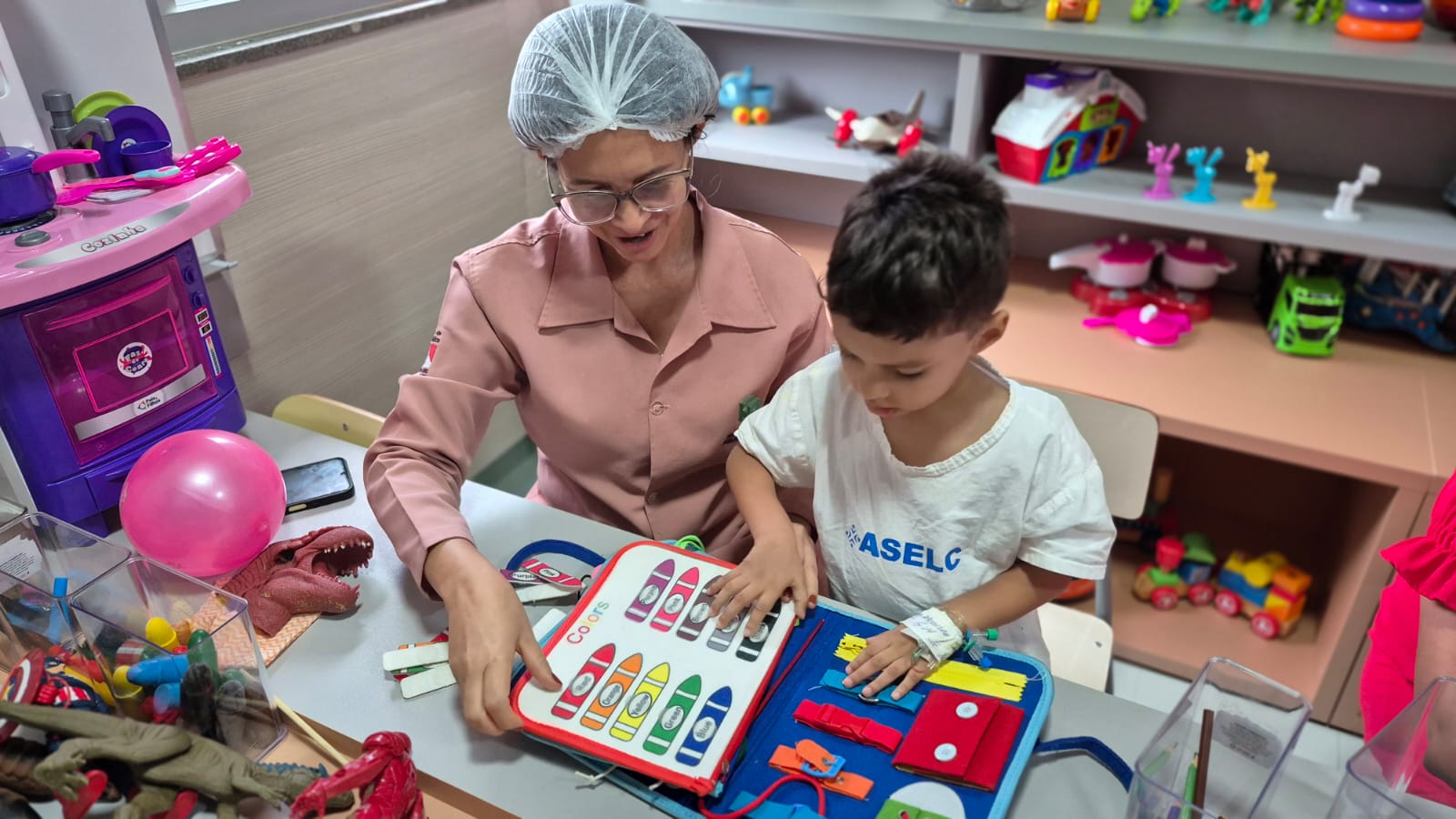 Reinauguração da Brinquedoteca marca dez mil atendimentos pediátricos em 13 meses no HRPA